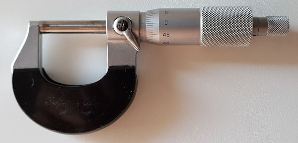 G1Dickenmesser.jpg